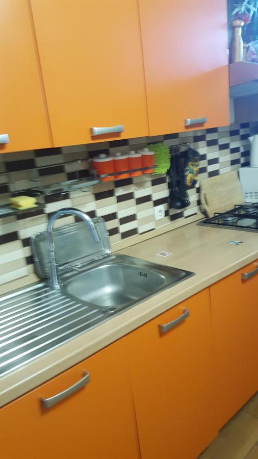 Vera Apartment Kampor Luaran gambar