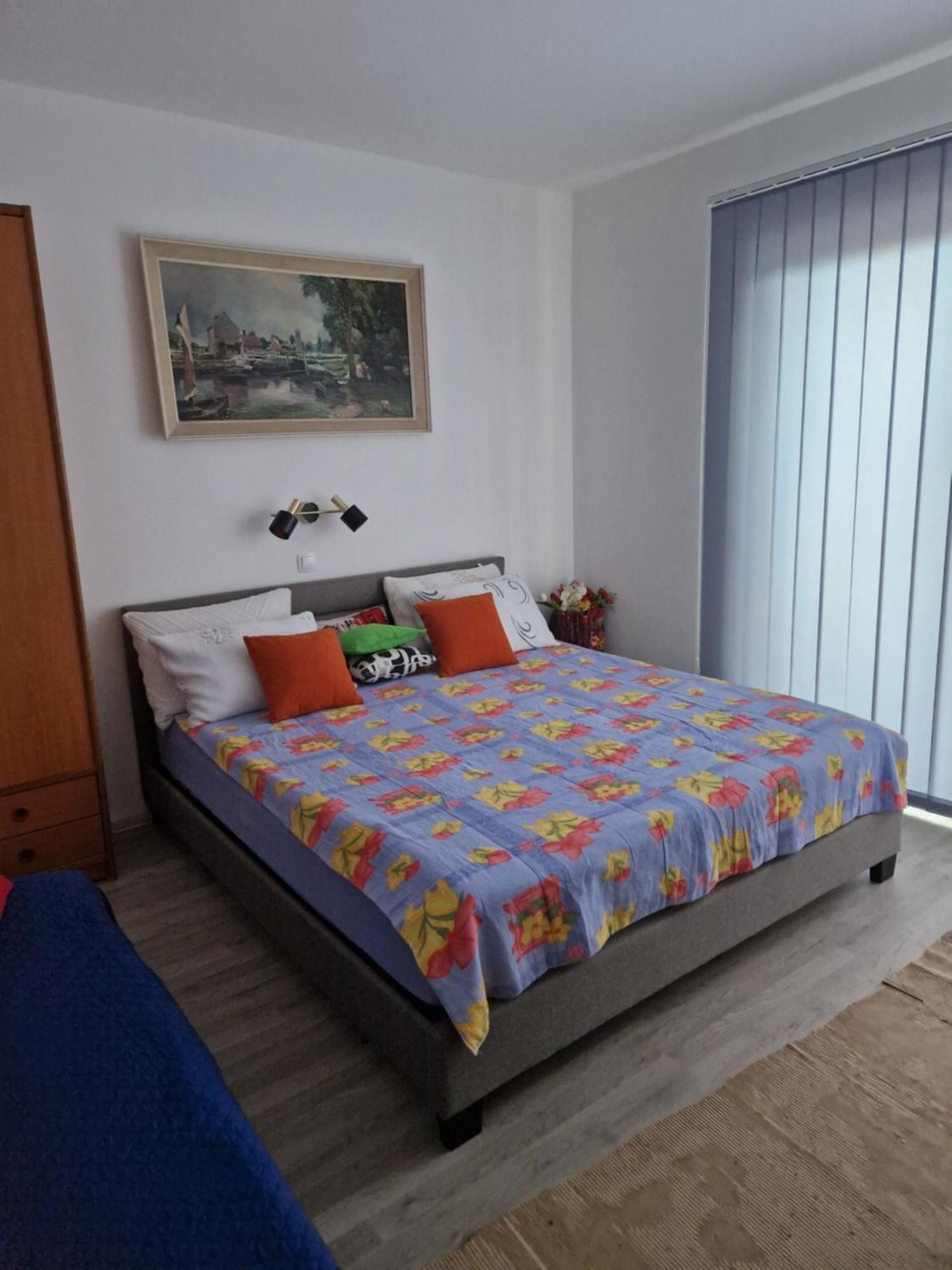 Vera Apartment Kampor Luaran gambar