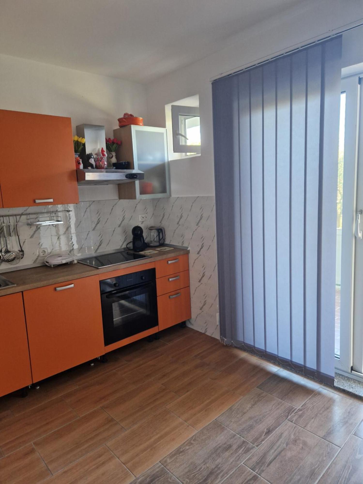Vera Apartment Kampor Luaran gambar