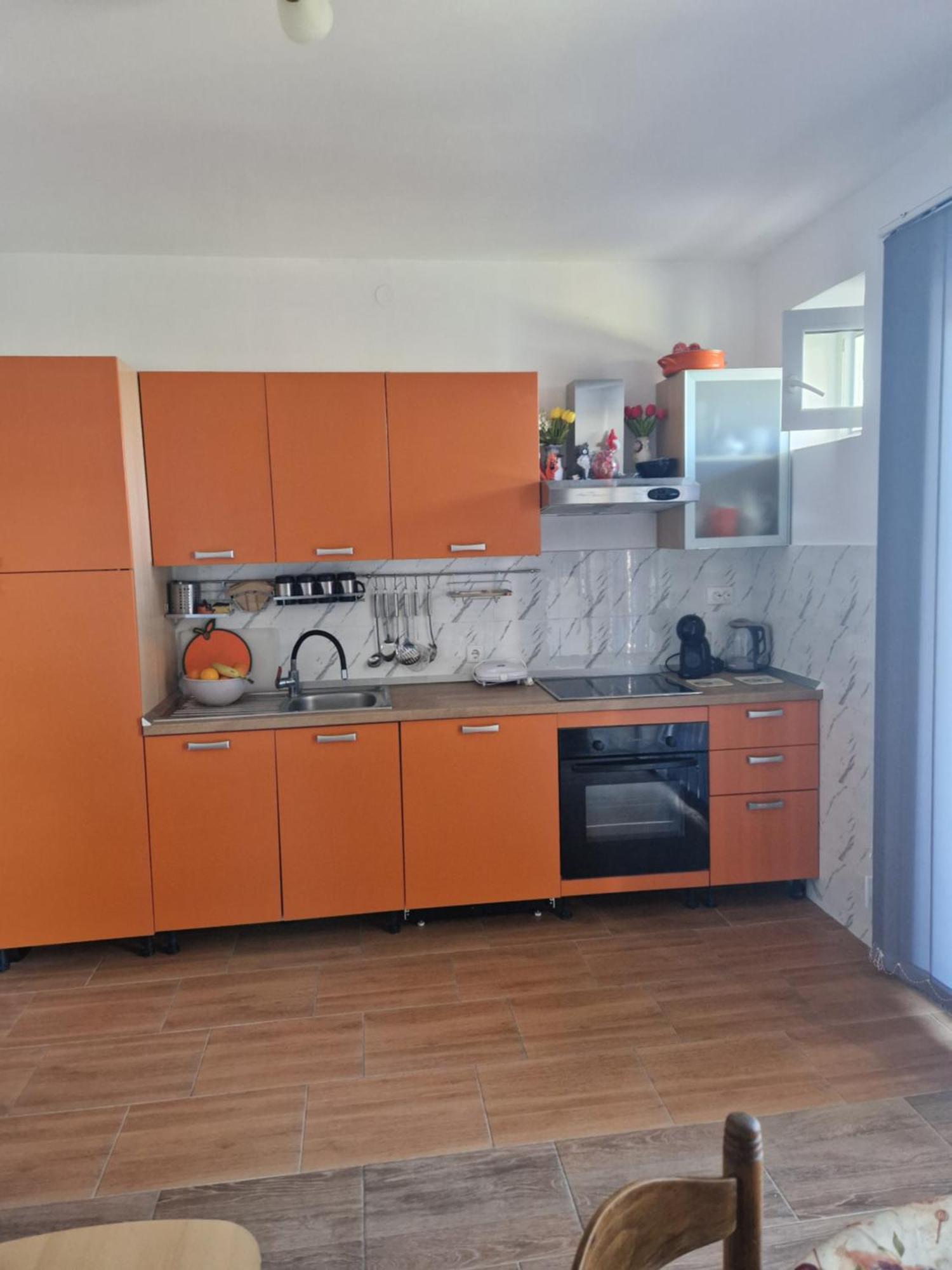 Vera Apartment Kampor Luaran gambar