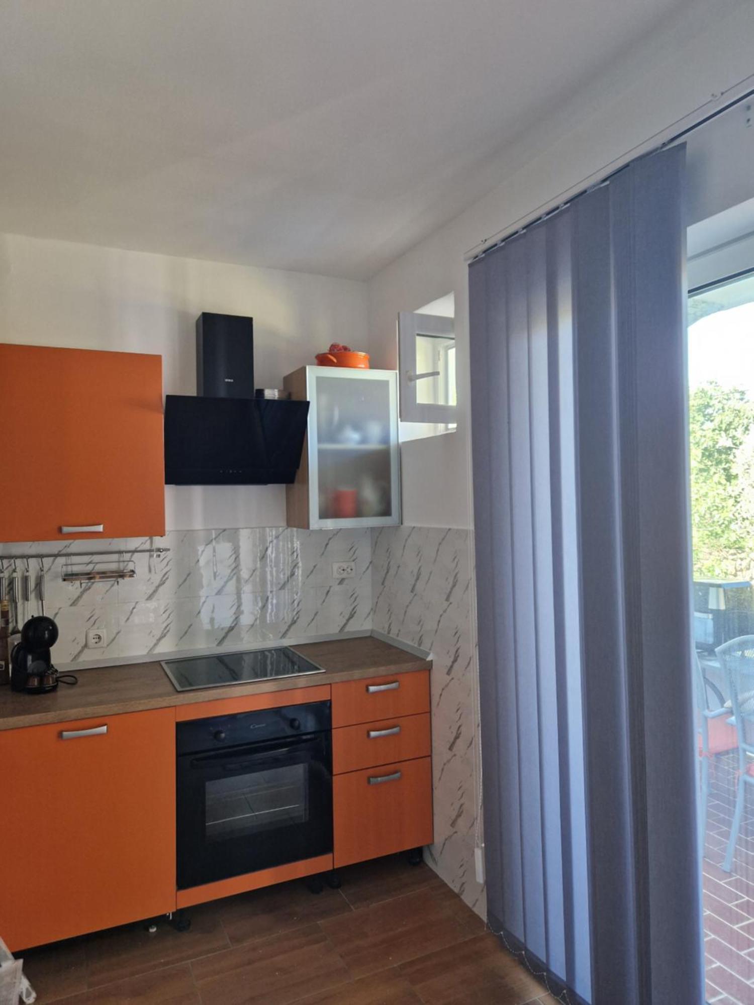 Vera Apartment Kampor Luaran gambar